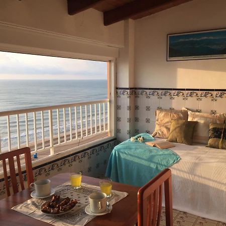 Beachfront And Bright Apartment Mareny Barraquetas Exterior photo