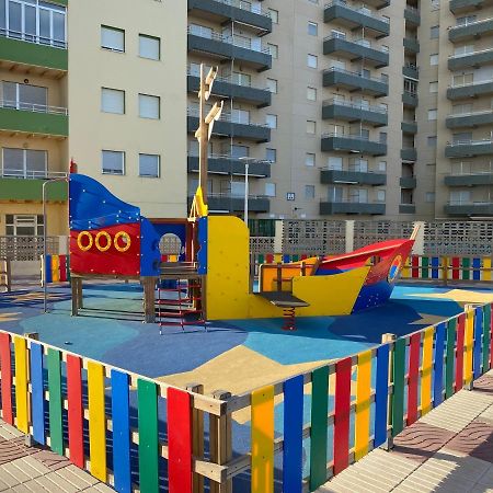Beachfront And Bright Apartment Mareny Barraquetas Exterior photo